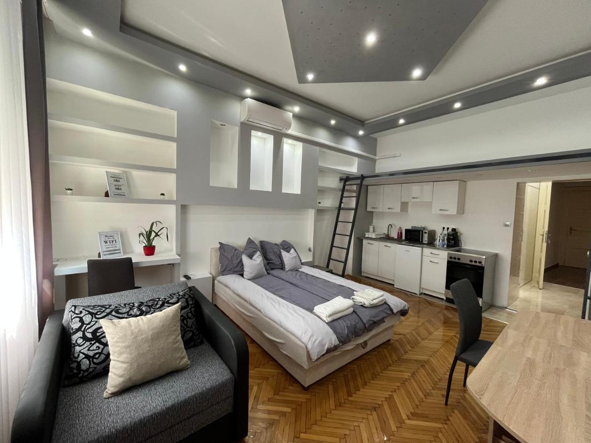 Szechenyi Apartman ميسكولك المظهر الخارجي الصورة