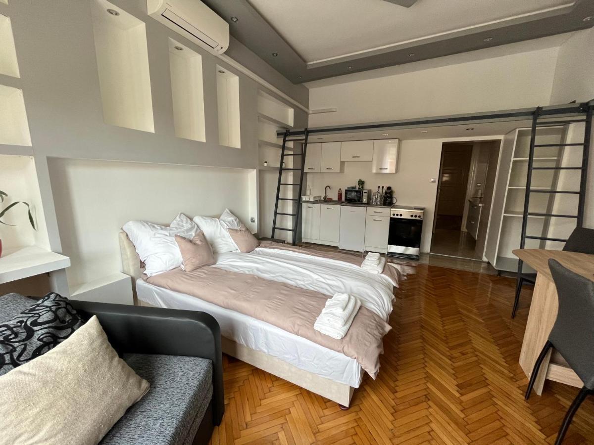 Szechenyi Apartman ميسكولك المظهر الخارجي الصورة